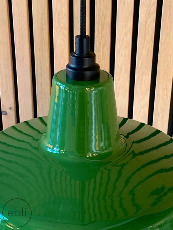 groene lamp - emaille lamp - van EBLI de ONETONE French Green - crowdfunding